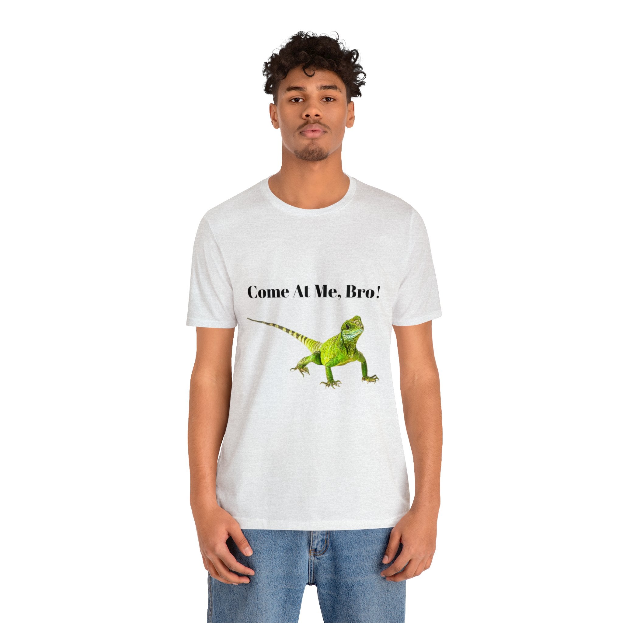 Iguana Funny Shirt for Iguana Lovers Ideal Pet Owner Gift Unique Birthday Present Reptile Enthusiast Apparel Animal Theme Casual Wear