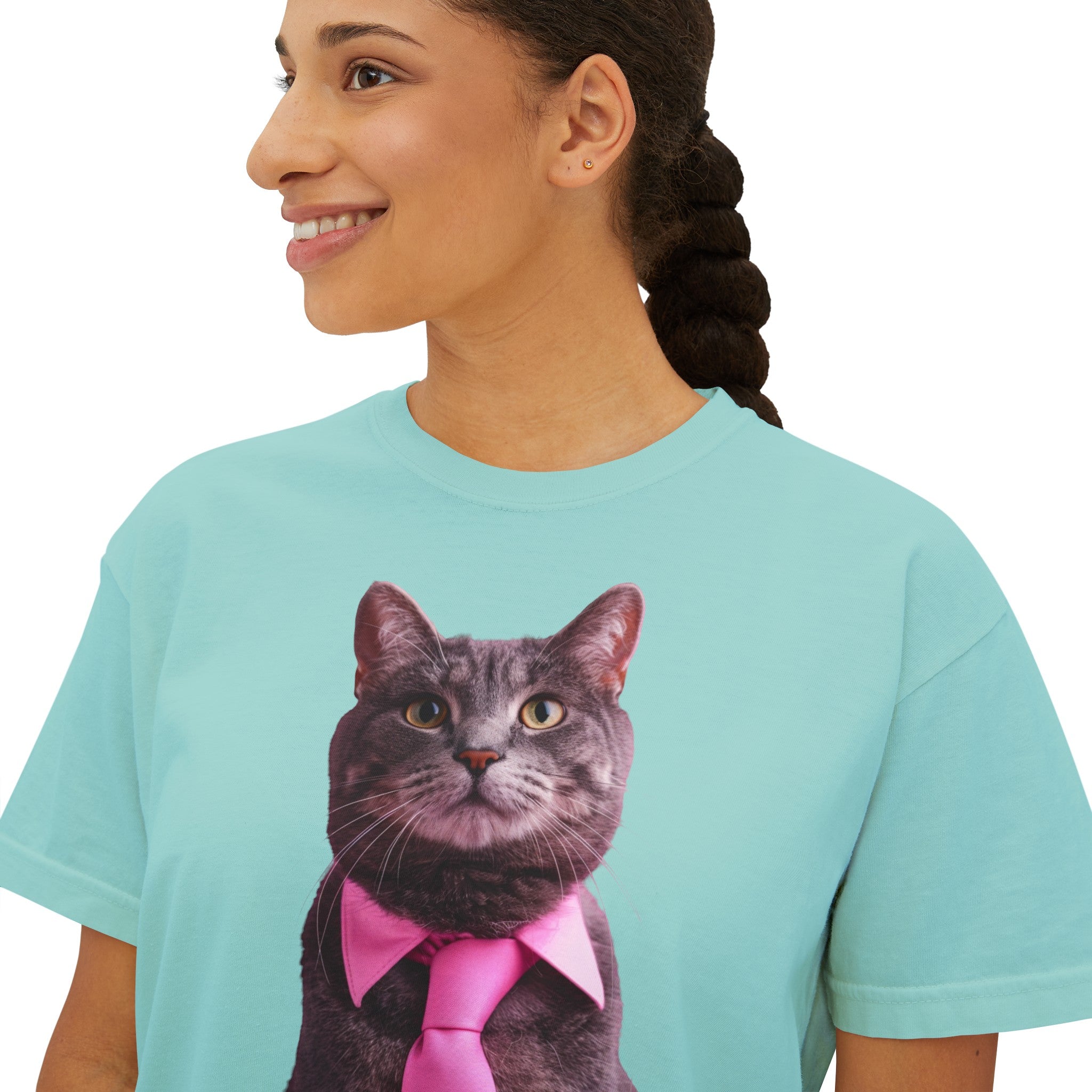 Purr-fectly Dapper: Pink Tie Tabby Cat Chic Women's Boxy Tee - Elegant Feline Fashion for the Modern Cat Lover