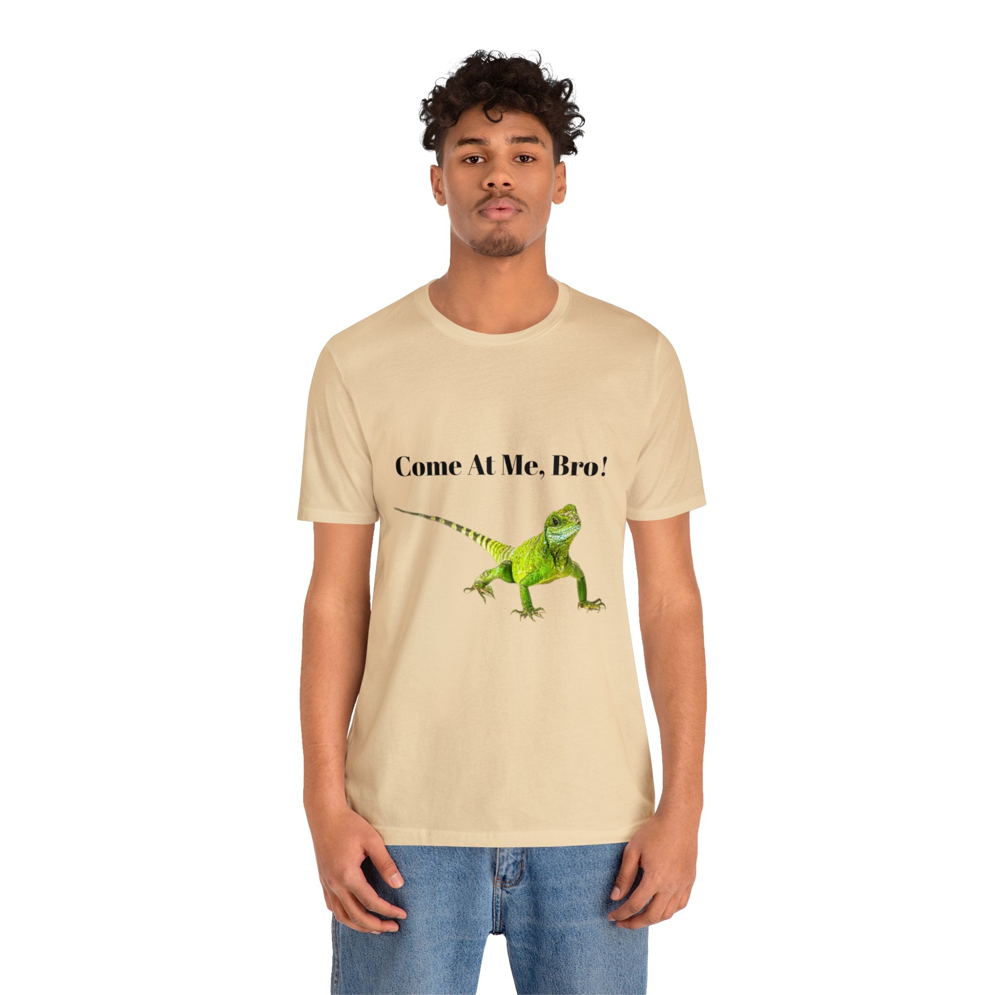 Iguana Funny Shirt for Iguana Lovers Ideal Pet Owner Gift Unique Birthday Present Reptile Enthusiast Apparel Animal Theme Casual Wear